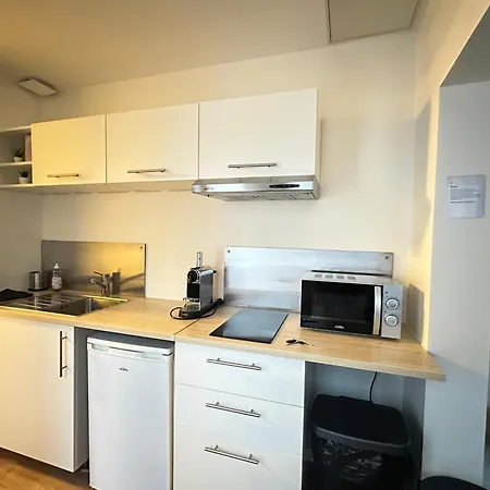 Cosy Avec Terrasse, Centre Pour Professionnels Et Courts Séjours Appartement