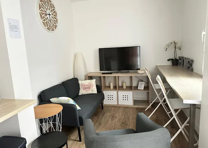 Appartamento Cosy Avec Terrasse, Centre Pour Professionnels Et Courts Séjours *