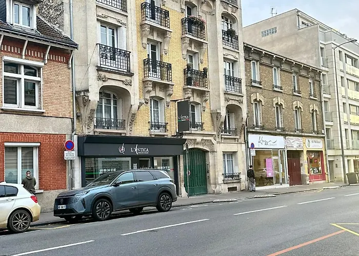 Cosy Avec Terrasse, Centre Pour Professionnels Et Courts Séjours Reims